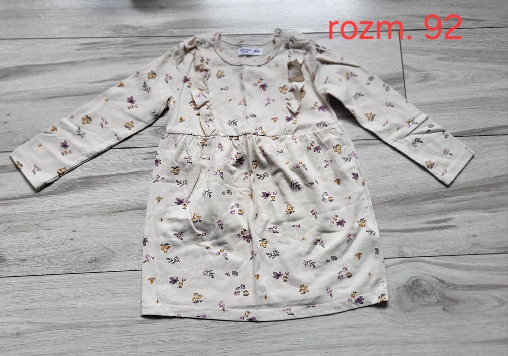 Sukienka rozmiar 92