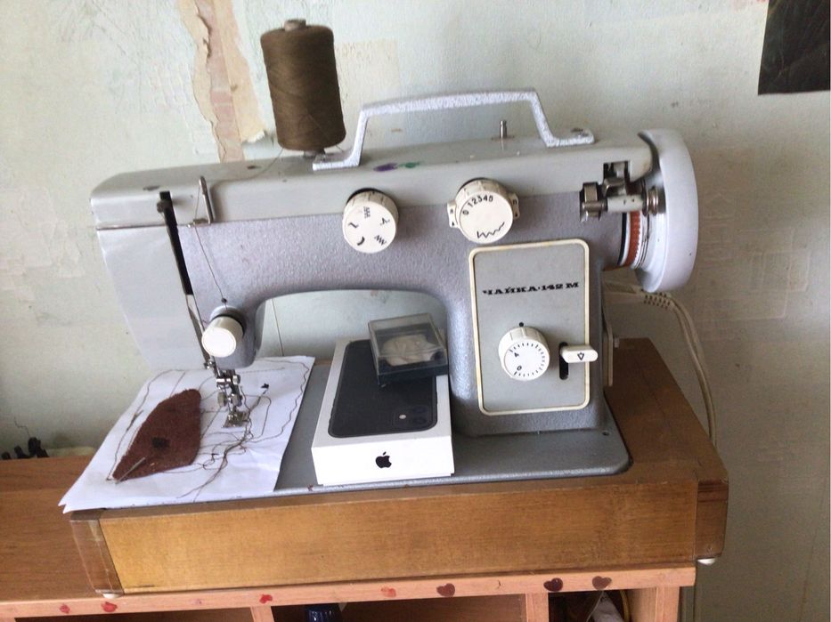 Швейна машина “Чайка 142 М» електропривід