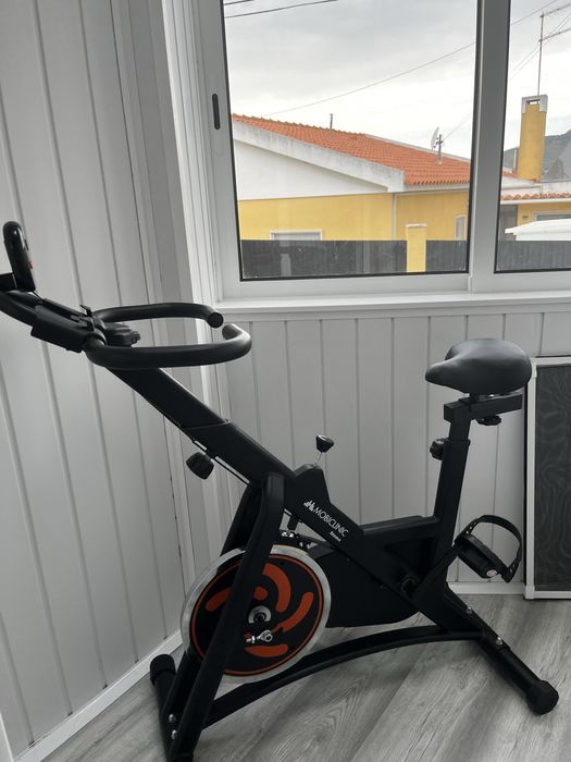 Bicicleta estática decathlon com garantia até novembro