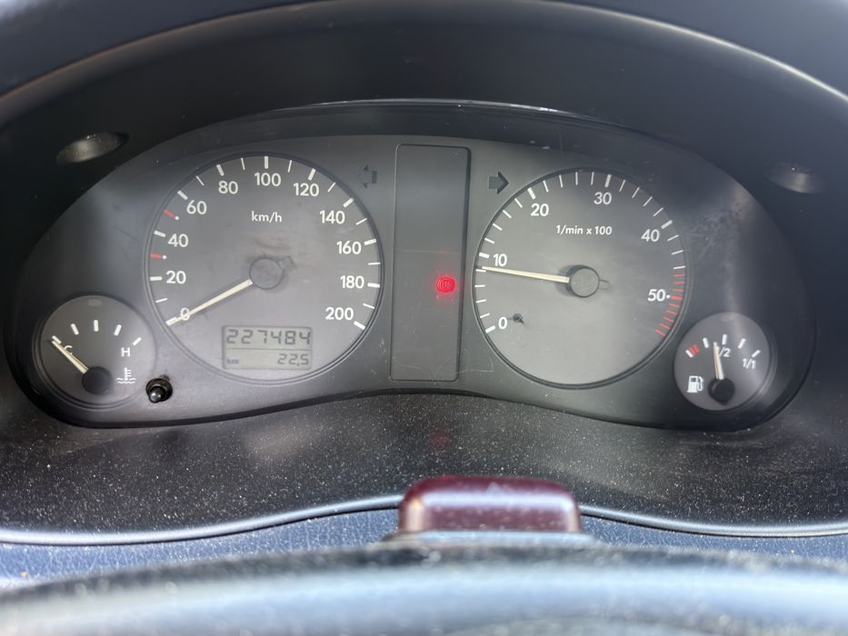 VW Sharan 1.9 TDi Trendline 7L