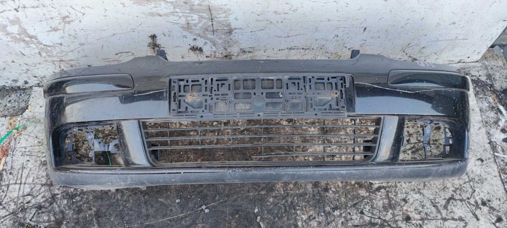 Volkswagen Golf V Zderzak Przód Przedni LC9Z