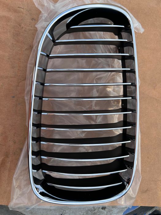 Grelhas frontais BMW Série 1 E81/E82/E87/E88 (2007+)