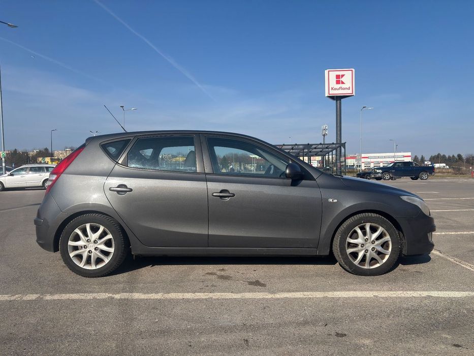 Hyundai I30 Sprzedam używane auto Hyundai I30 - do zobaczenia Świdnik