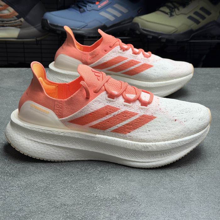 38.5р.ОРИГІНАЛ 100% Кросівки кроссовки адідас Adidas Ultra boost JH8190