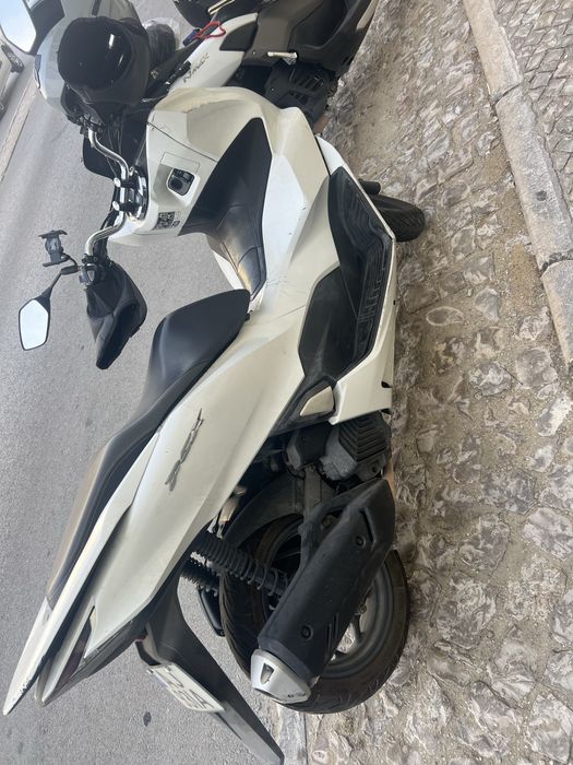 Vendo pcx 2021 com 138mil km rodados
