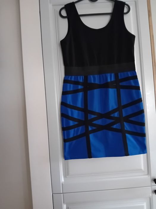 Boohoo śliczna sukienka jak nowa M