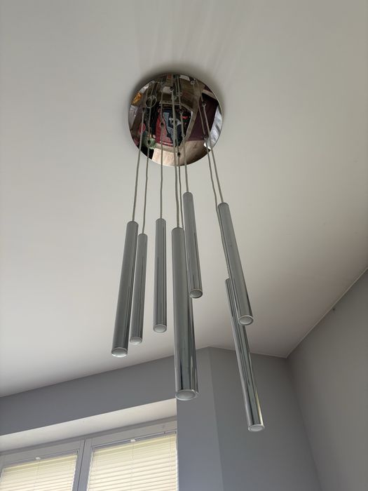 Lampa sufitowa do salonu