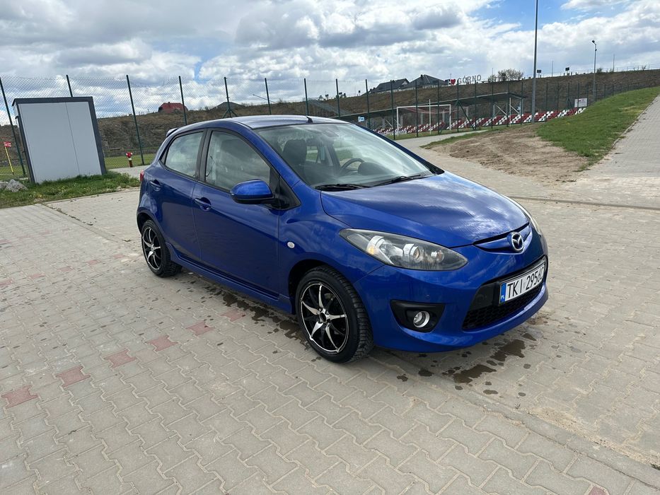 Samochód Mazda 2
