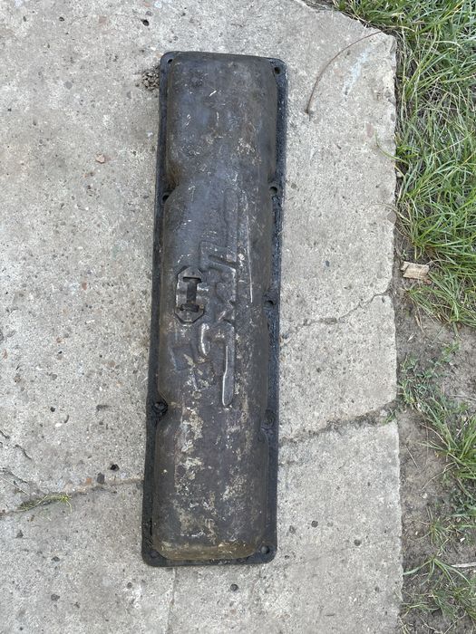 Кришка клапанів зіл