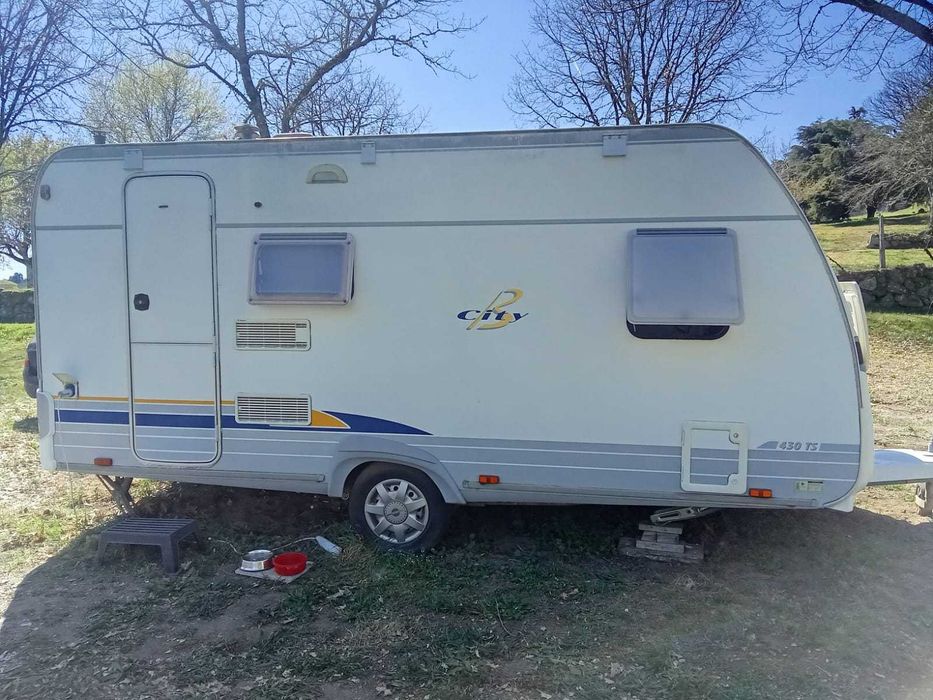 Caravana muito confortável -localizada em Casfreires - Satão