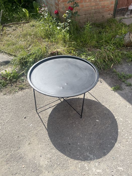 Стіл низький журнальний