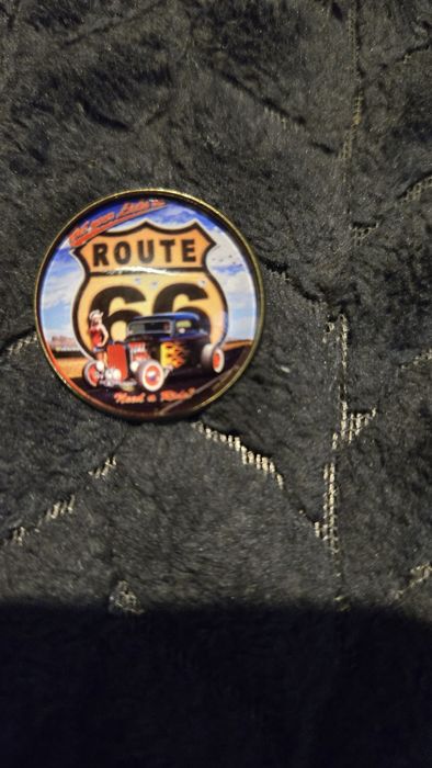 Broszka Route 66.