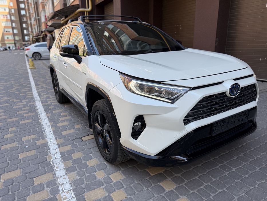 Rav 4 Hybrid XSE