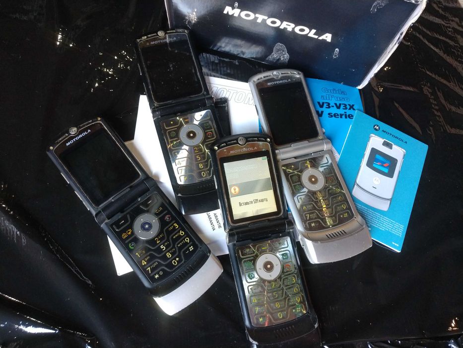 Motorola Razr V3 лот телефонів