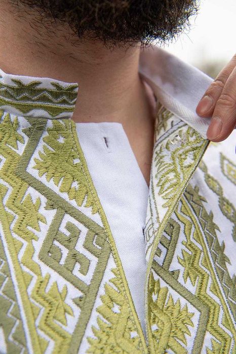 Вишиванка лляна біла чоловіча льон українська сорочка з орнаментом