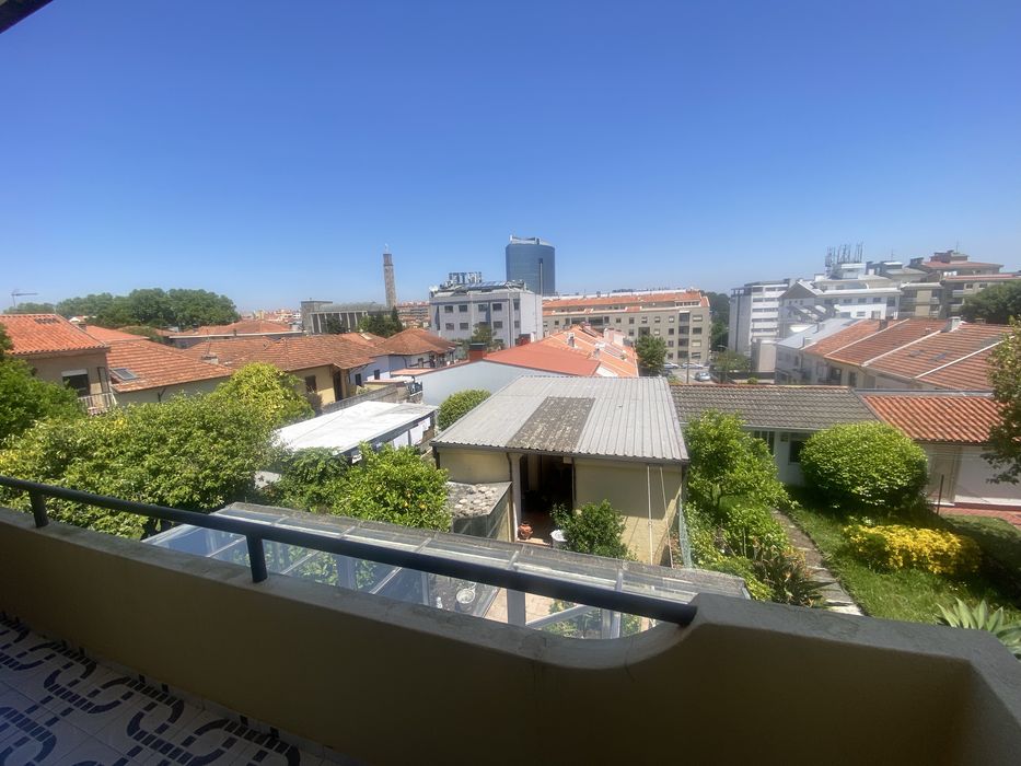 Aluguer Quartos - Porto Antas