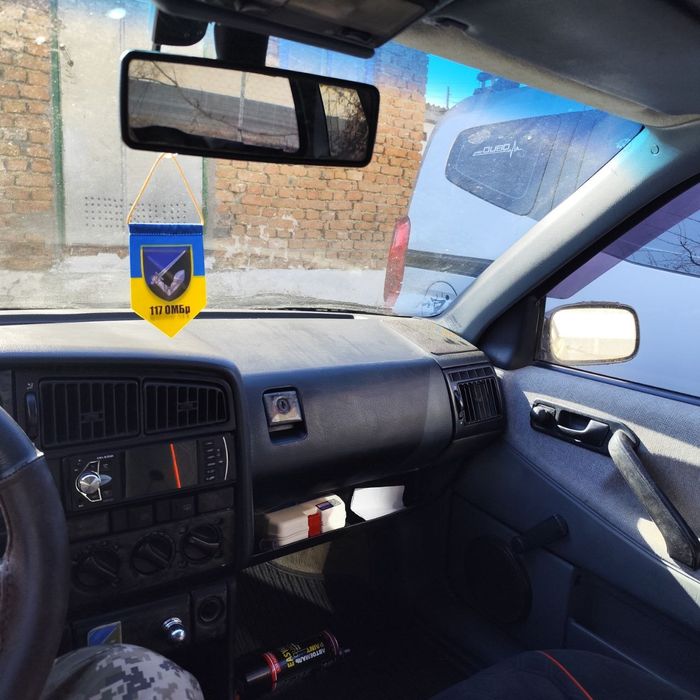 Продам b3 1.8 бензин(90к.с)