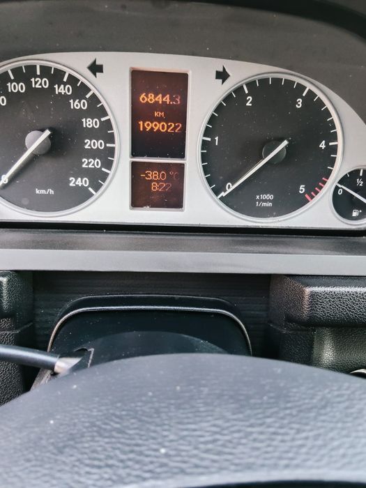 Мерседес В Клас 2.0 дизель