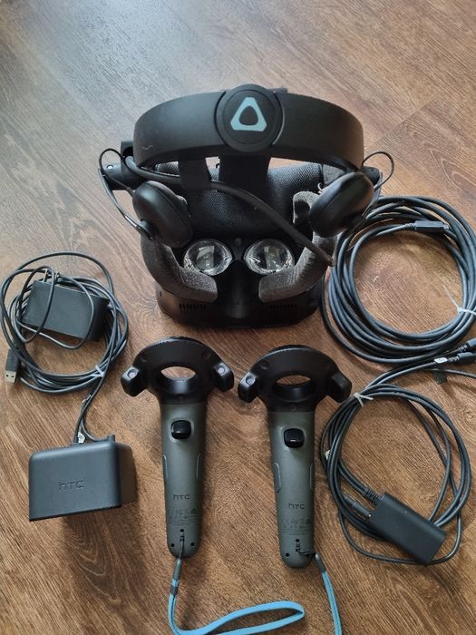 Окуляри віртуальної реальності HTC Vive Cosmos Elite Headset