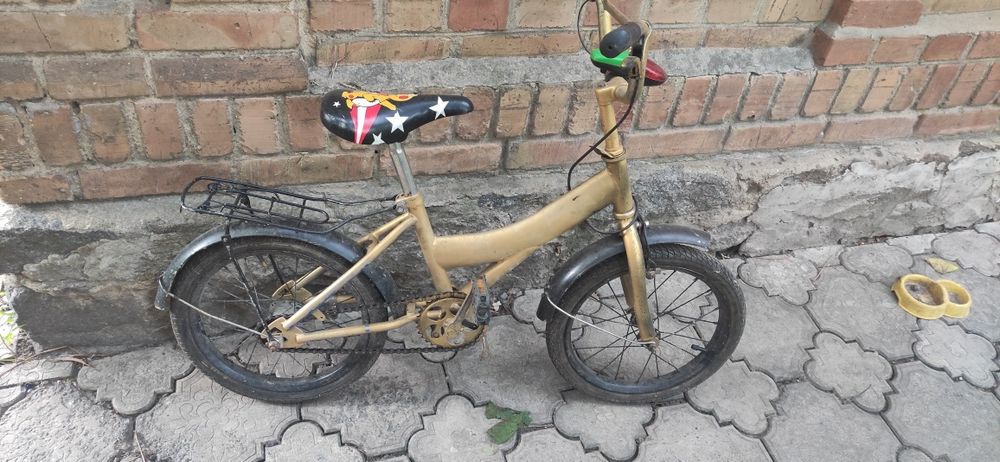 Продам велосипед 5-8 років
