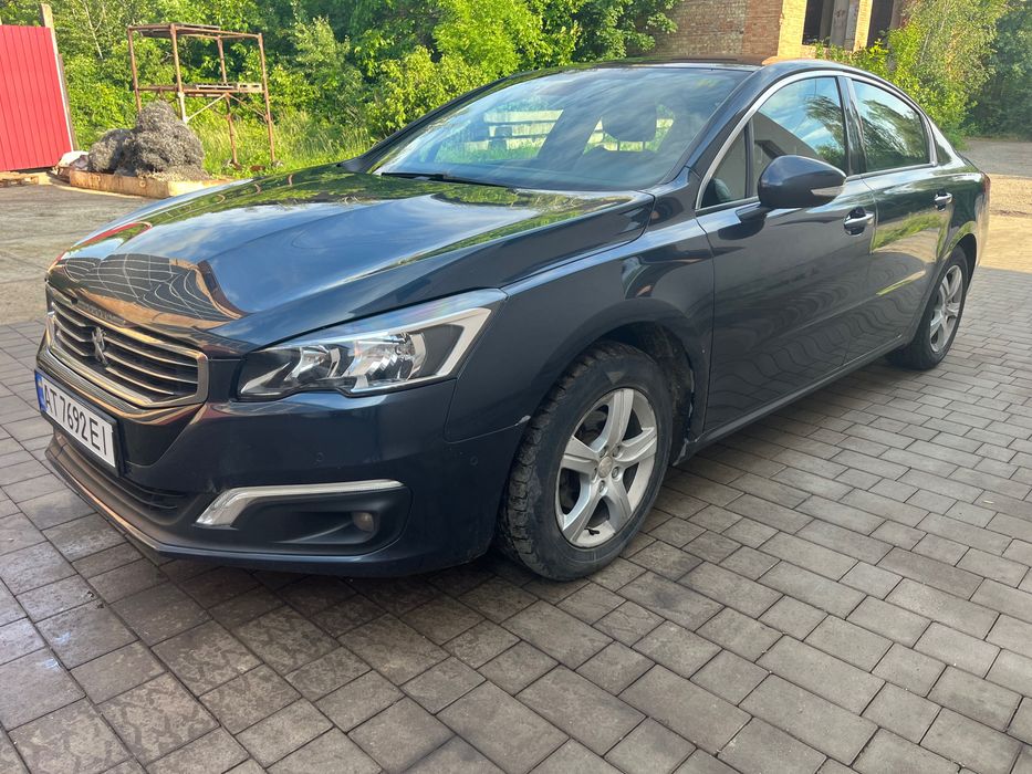 автомобіль Peugeot 508