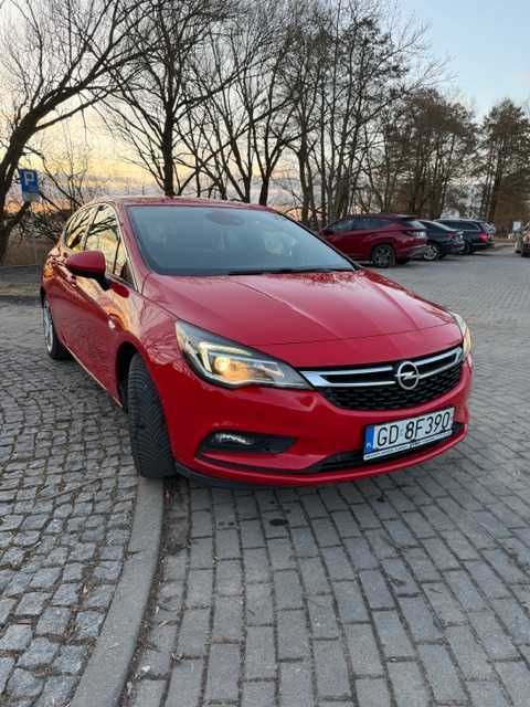 Opel Astra K, dobrze utrzymana, wygodna, bogate wyposażenie