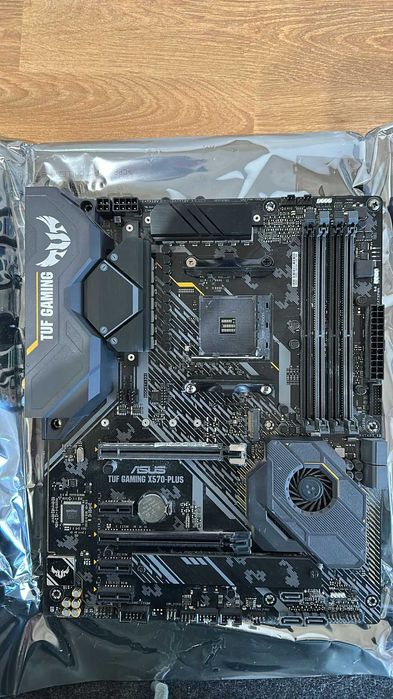 Motherboard ASUS TUF Gaming X570-Plus (Como Nova)