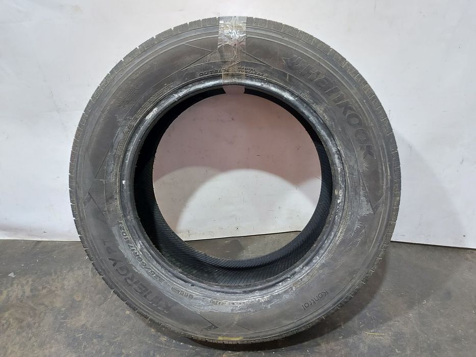 Гума Hankook Kinergy 235/60R17 ( Dodge )