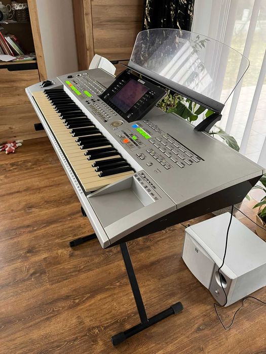 Keyboard aranżer Yamaha Tyros 1 uszkodzony