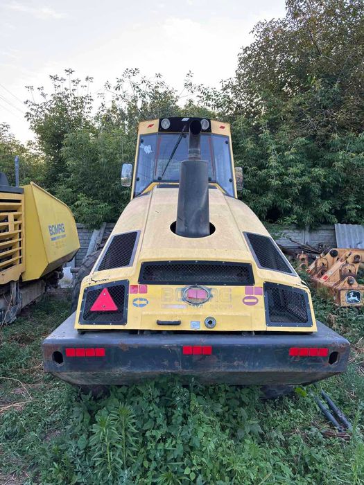 Продам  дорожний каток  BOMAG