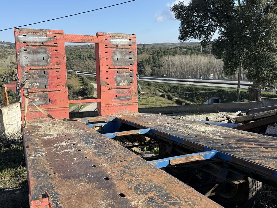 Reboque porta maquinas