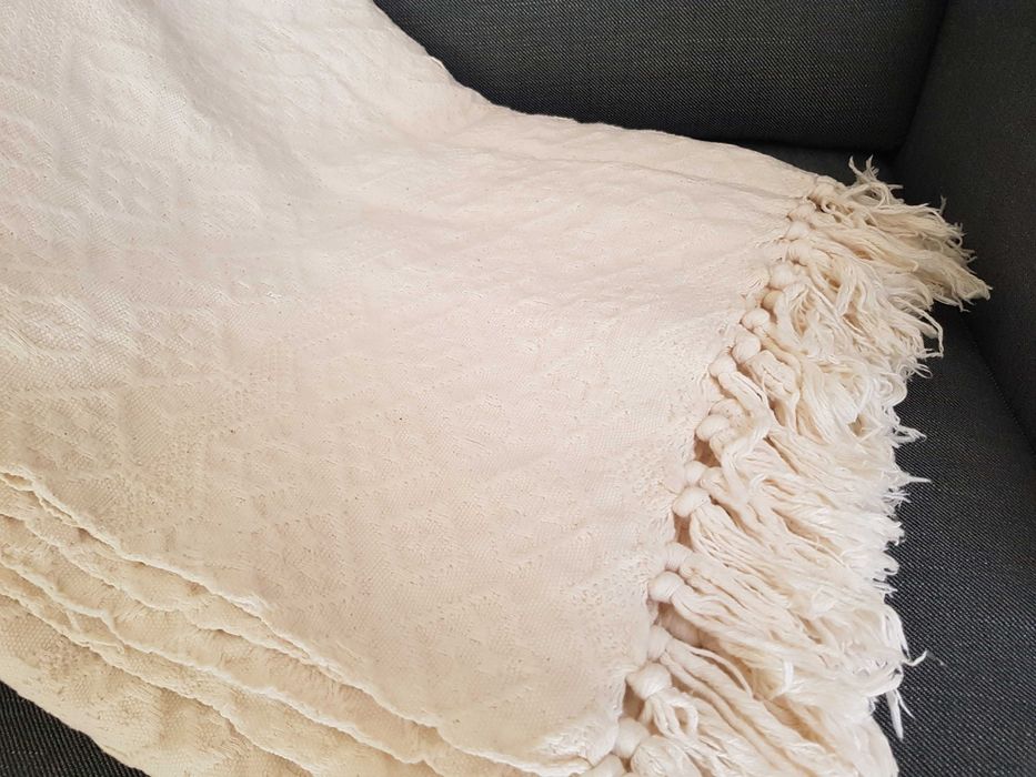 Colcha de Algodão e Linho c/ motivos geométricos