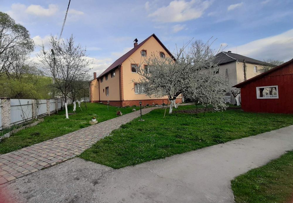 Продам гарний добротний будинок