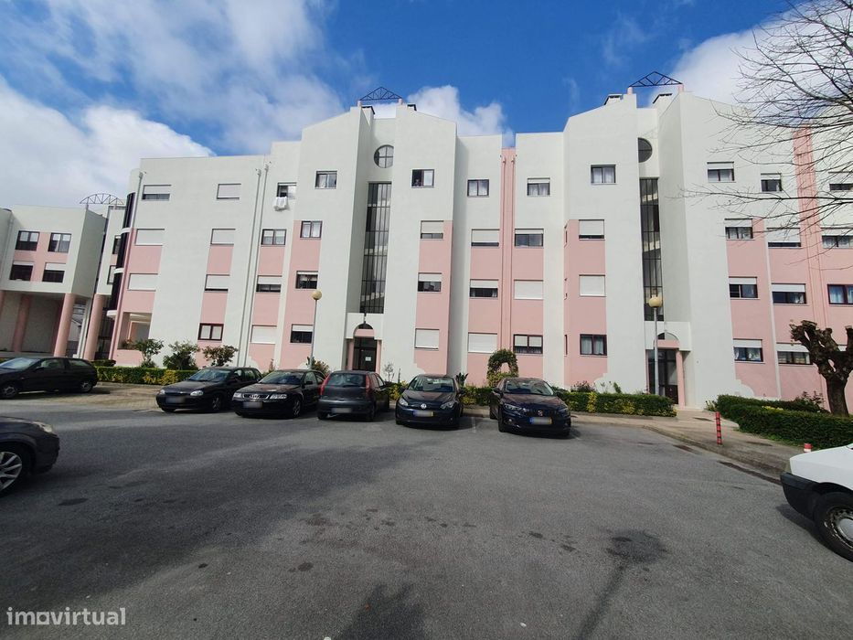 Apartamento em Gondomar, Rio Tinto — Rio Tinto, Porto