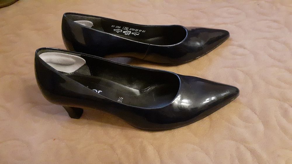 Damskie czółenka r.36 firmy Gabor