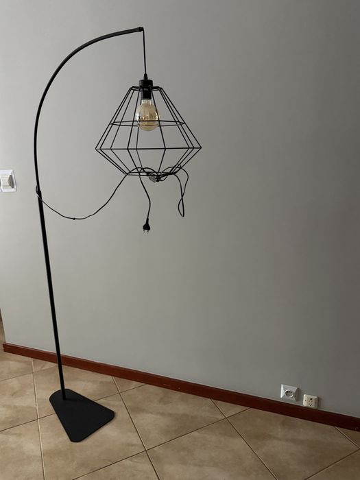 Lampa stojąca retro