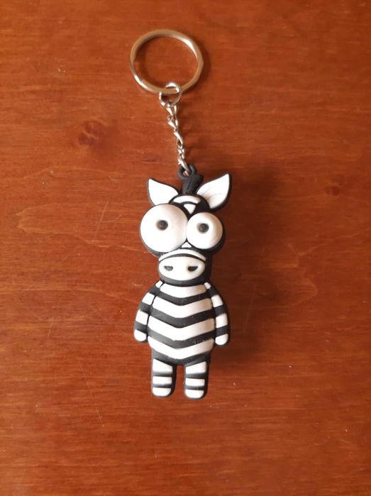 Brelok / breloczek do kluczy / przywieszka do plecaka - zebra 3D