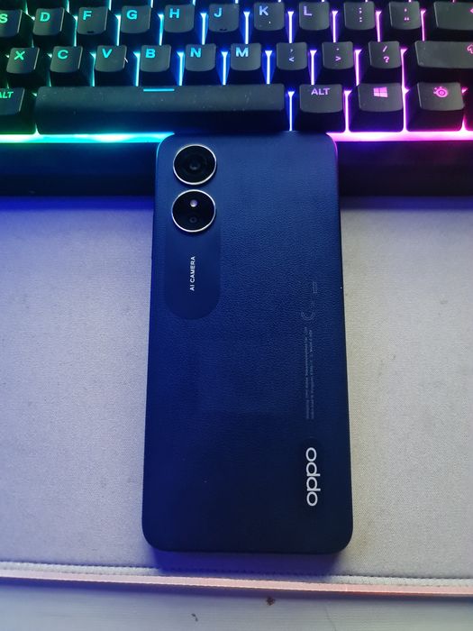 Oppo a17 como novo