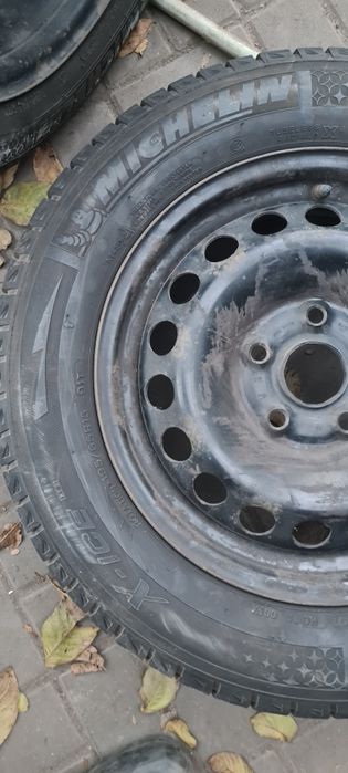 Комплект зимней резины Michelin X-Ice Snow 195/65 R15