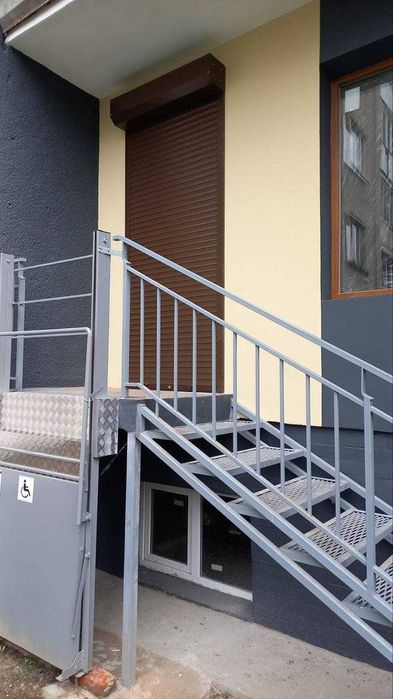 Продаж торгово-офісного  приміщення в центрі міста