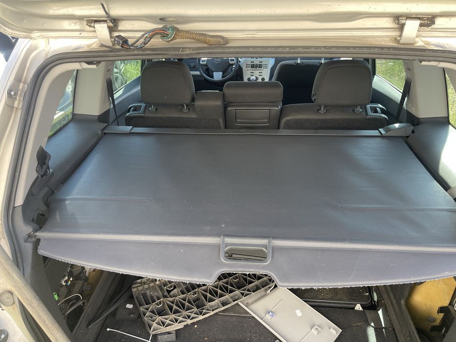 Шторка багажника полка опель зафира б