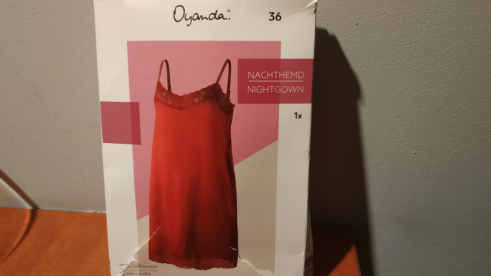 Satynowa koszula nocna