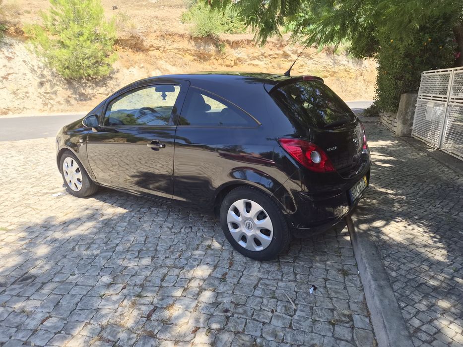 Diesel Económico,bem equipado, ecran táctil, recente como novo