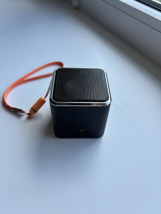 Колонка MusicMan Mini Soundstation. USB, Micro SD Card