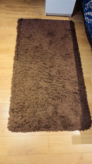 Tapetes castanhos QUARTO