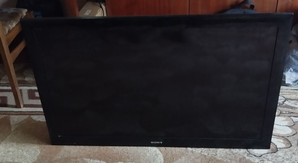 Телевизор Sony KDL-40BX440