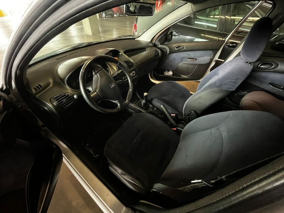 Peugeot 206 ano 2002
