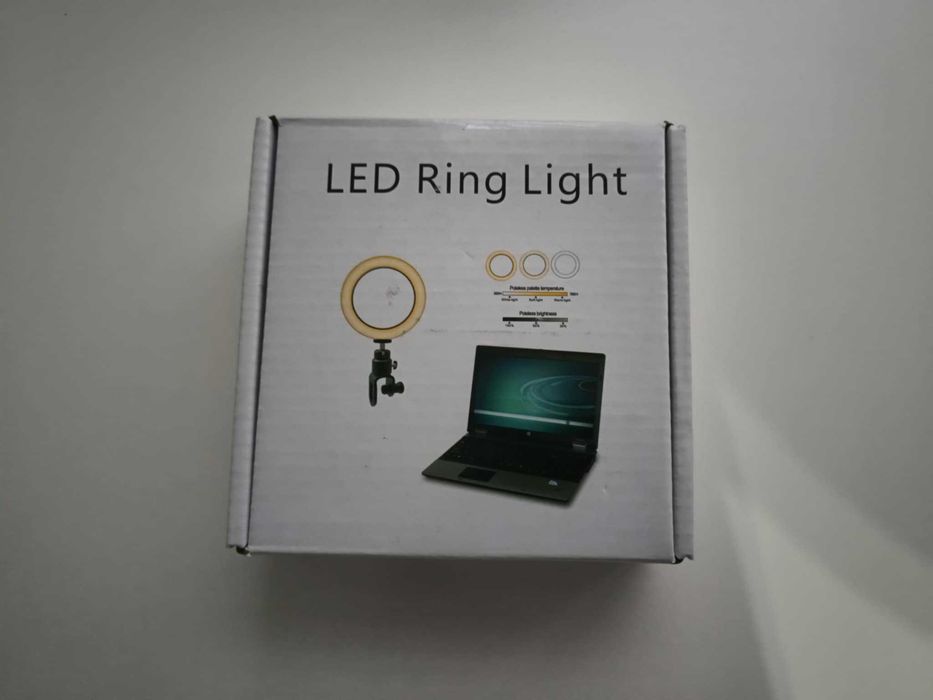 Lampa pierścieniowa do laptopa