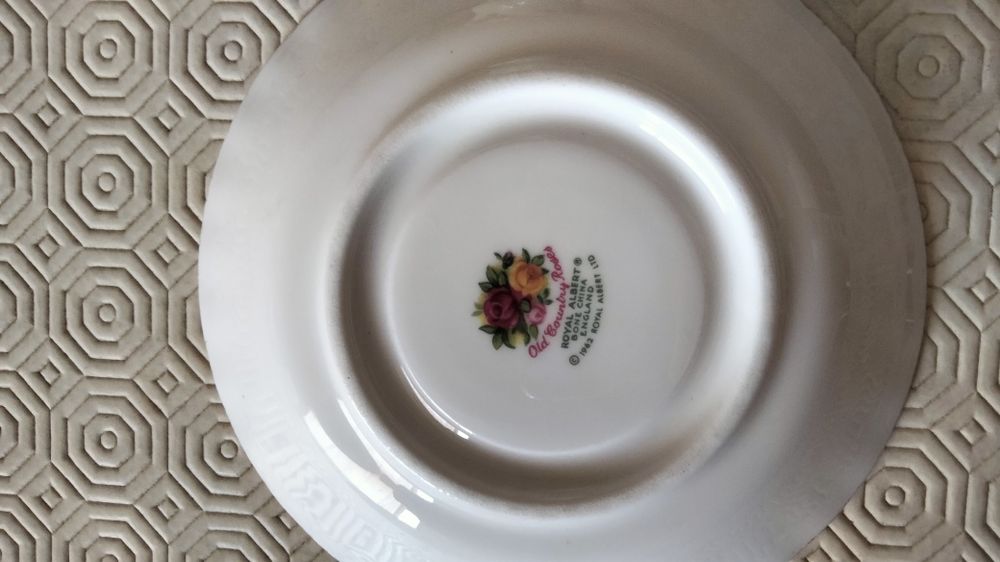Vendo chávenas Royal Albert
