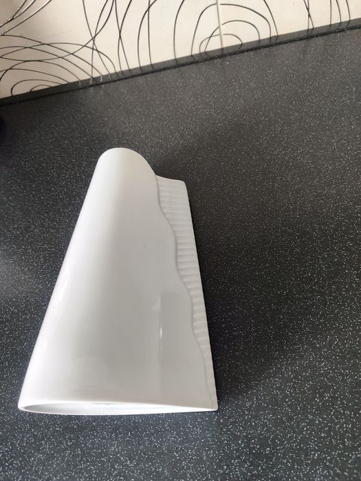 Wazonik porcelanowy Rosenthal.